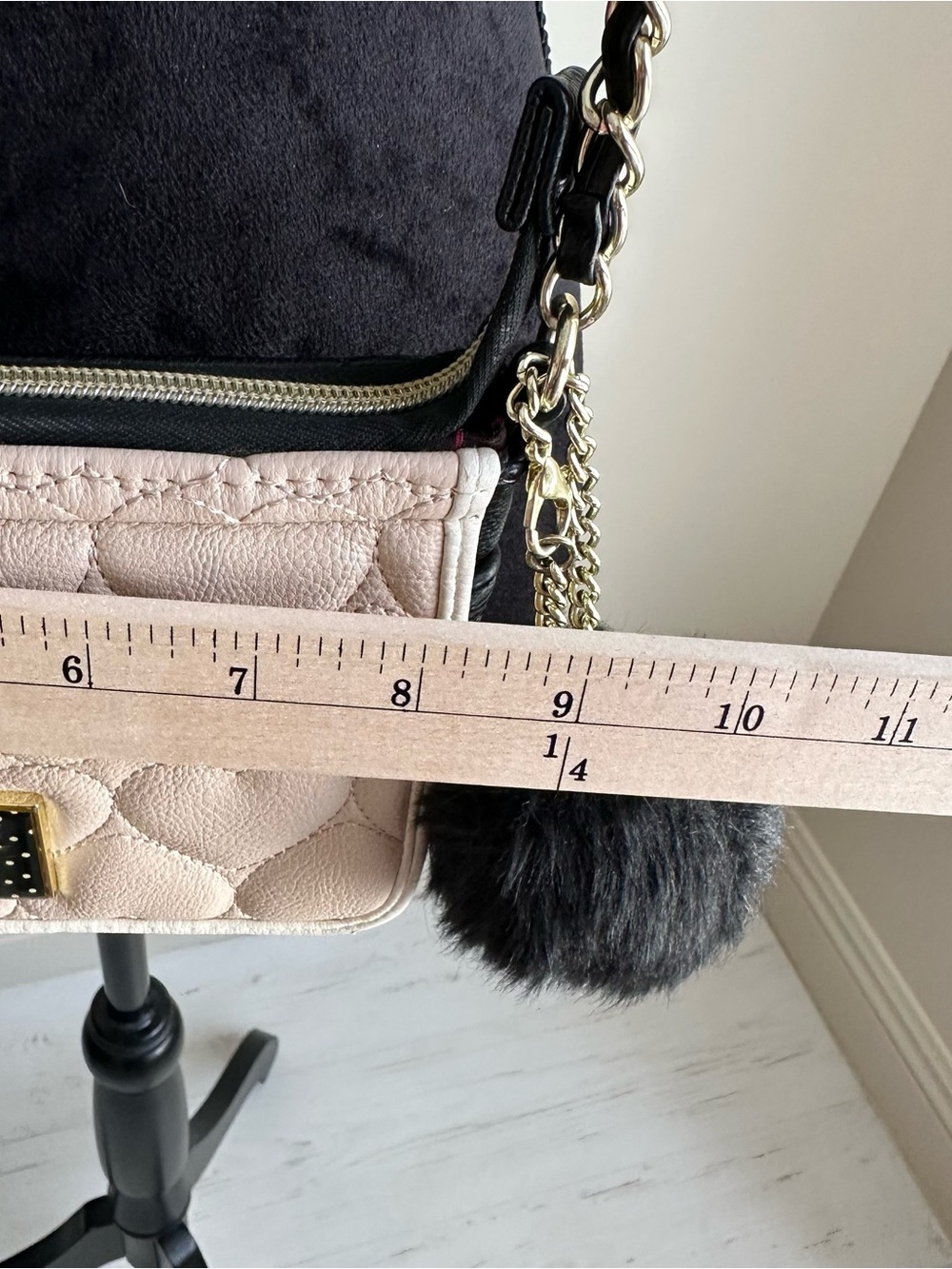 Betsy Johnson Quilted Heart Crossbody Purse Chain Strap Bag - Beige & Black - Picture 10 of 10